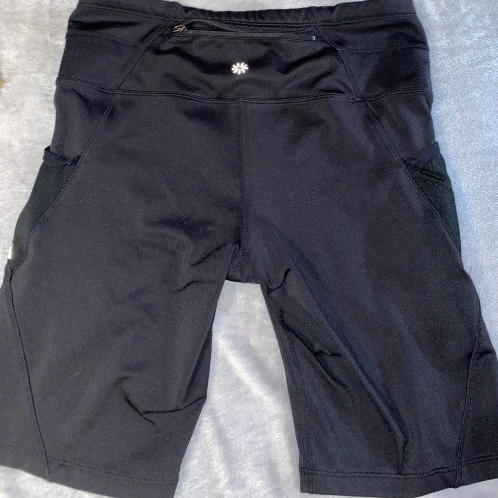 black athleta biker shorts